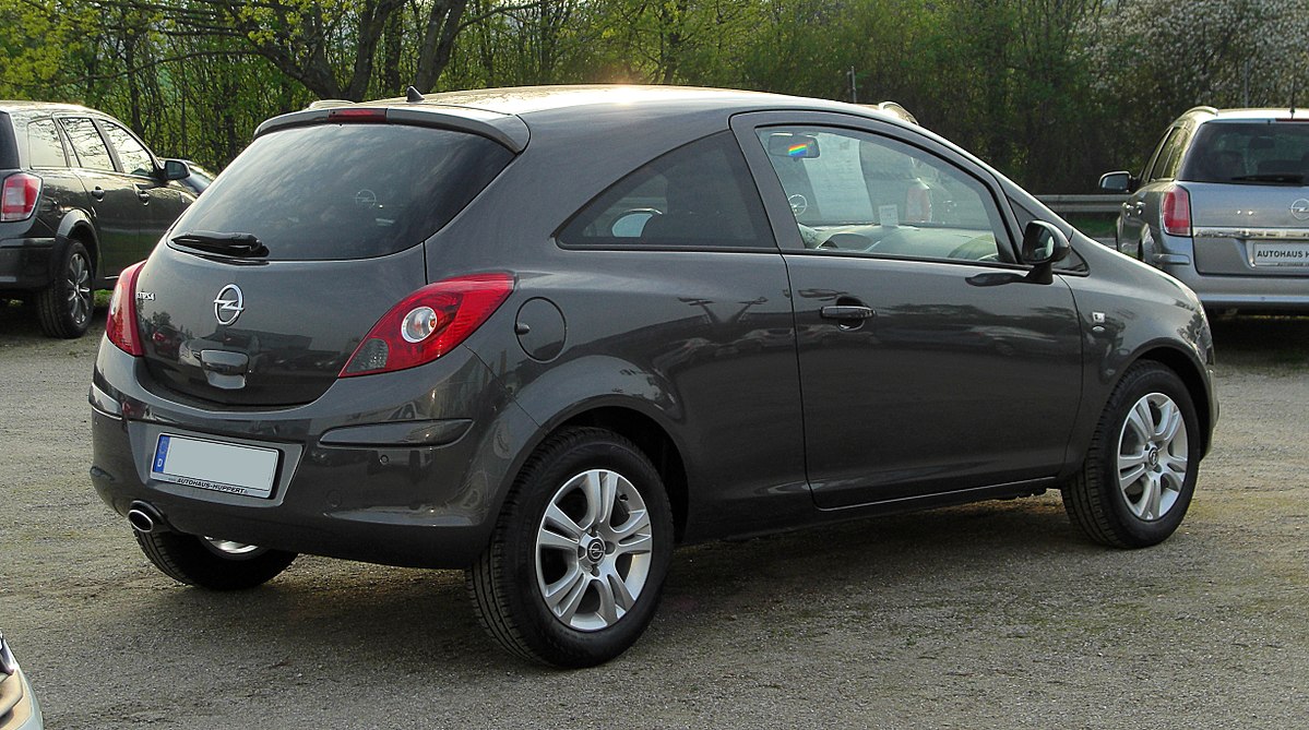 File:Opel Corsa 1.2 16V ECOTEC (C) – Frontansicht, 1. April 2011
