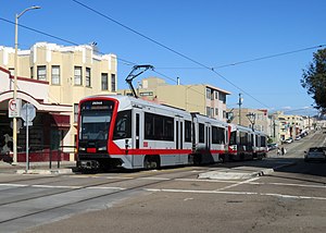 Outbound train at Judah and 31st Avenue, September 2019.JPG