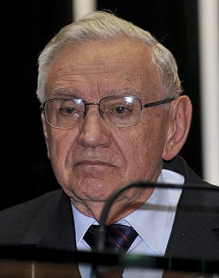 <span class="mw-page-title-main">Ozires Silva</span>