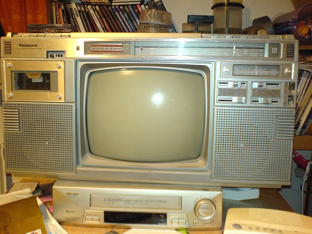 File:Panasonic TV-radio-cassette portable, around 1982 (2214517643).jpg -  Wikimedia Commons