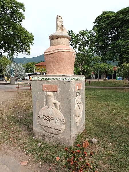 File:Parque principal - 1f - Nariño Cundinamarca.jpg