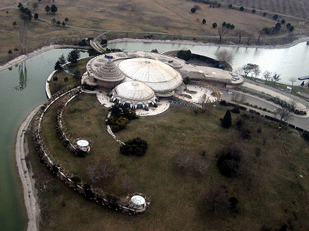 Pearl Palace -Kakh e Morvarid- Karaj Iran.jpg