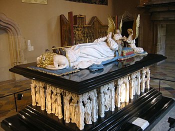 Recumbent relief of the body of Philip the Bold Philippe le Hardi.jpg