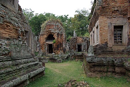 ไฟล์:Phnom_Chisor_4039.jpg