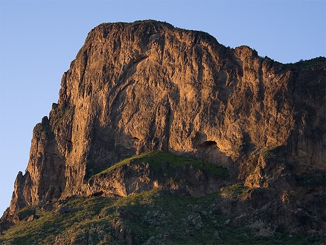 Picacho Peak - Wikipedia