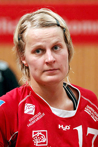 <span class="mw-page-title-main">Nina Müller</span> German handball player