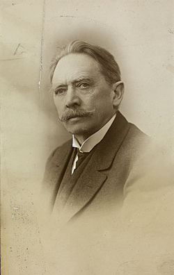 Portrett av Per Winge (1858-1935) (cropped).jpg