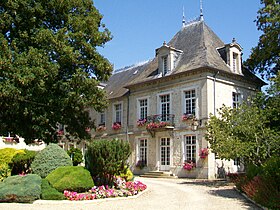 Précy-sur-Oise (60), château des Érables, rue des Tournelles.jpg