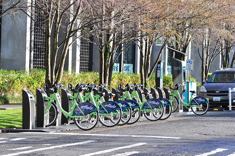 File:Pronto station in front of Frye Museum 01.jpg