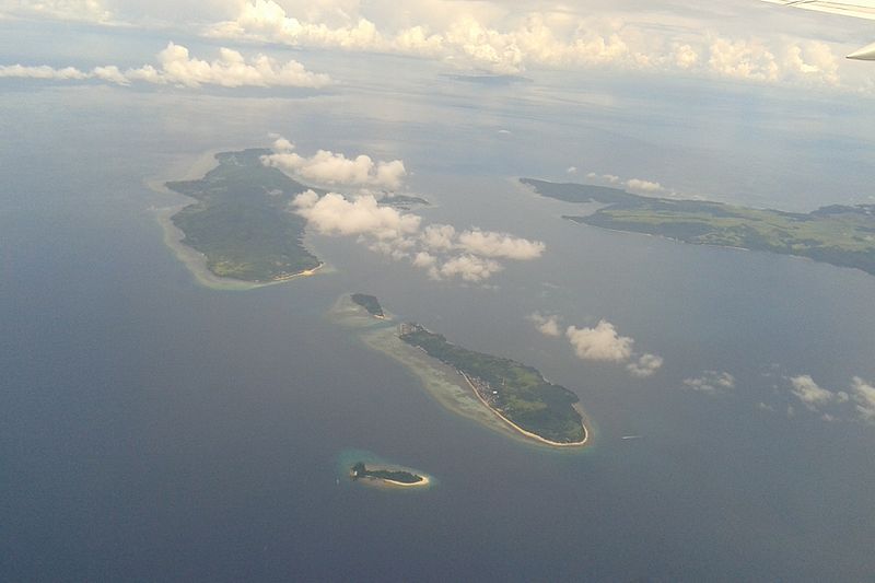 File:Pulau Talisei, pulau Gangga dan pulau Bangka (2).jpg