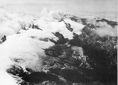 Mount Carstensz icecap 1936 USGS