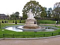 Queen Victoria's statue in new landscaping, Kensington Gardens - geograph.org.uk - 2919983.jpg