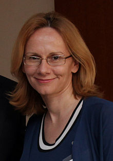 Radmila Sekerinska (altranĉita).jpg