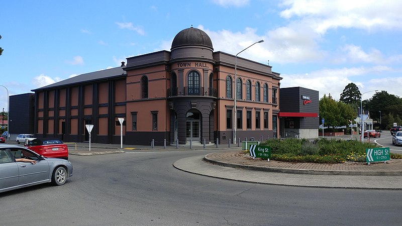 File:Rangiora Town Hall.jpg