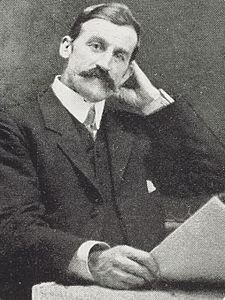 Smith in 1909. Robert William Smith, 1909.jpg
