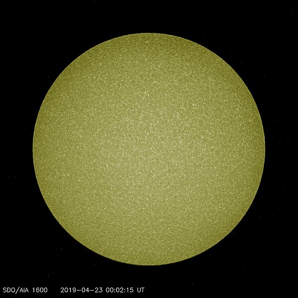 File:SDO 20190423 000215 4096 1600 (AIA).jpg