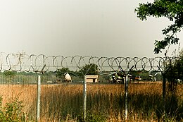 Hélicoptères SPAF Mi17 à l'aéroport de Juba janvier 2011.jpg