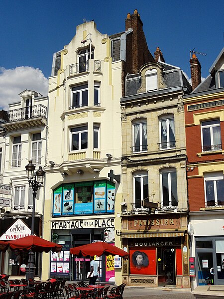 File:Saint-Quentin (02), maisons 8 et 6, rue Croix-Belle-Porte.jpg