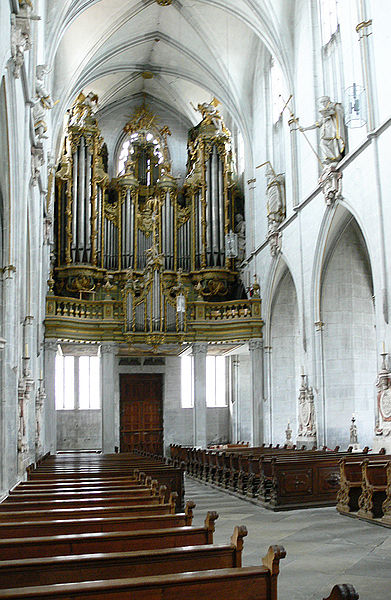 File:Salemer Münster Hauptschiff Orgel.jpg