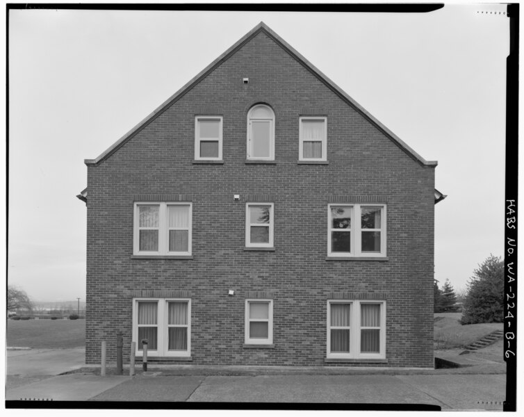 File:Sand Point Naval Station Puget Sound, Building No. 26 South, 7400 Sand Point Way Northeast, Seattle, King County, WA HABS WASH,17-SEAT,17B-6.tif