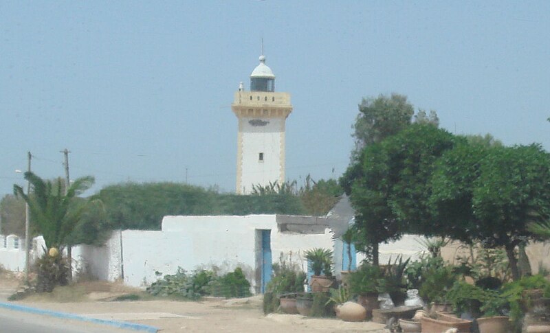 File:Sidi Mogdul resting place.jpg