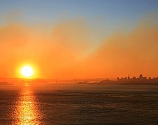 Smoke from wildfire on Angel Island blankets San Francisco