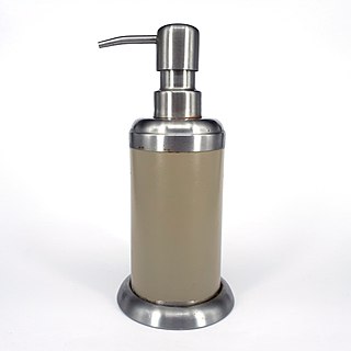 <span class="mw-page-title-main">Soap dispenser</span> Device that dispenses soap