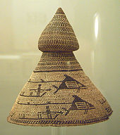 Maquinna's hat in the Museum of the Americas in Madrid Sombrero de jefe de balleneros Nutka (M. America Inv.13570) 01.jpg