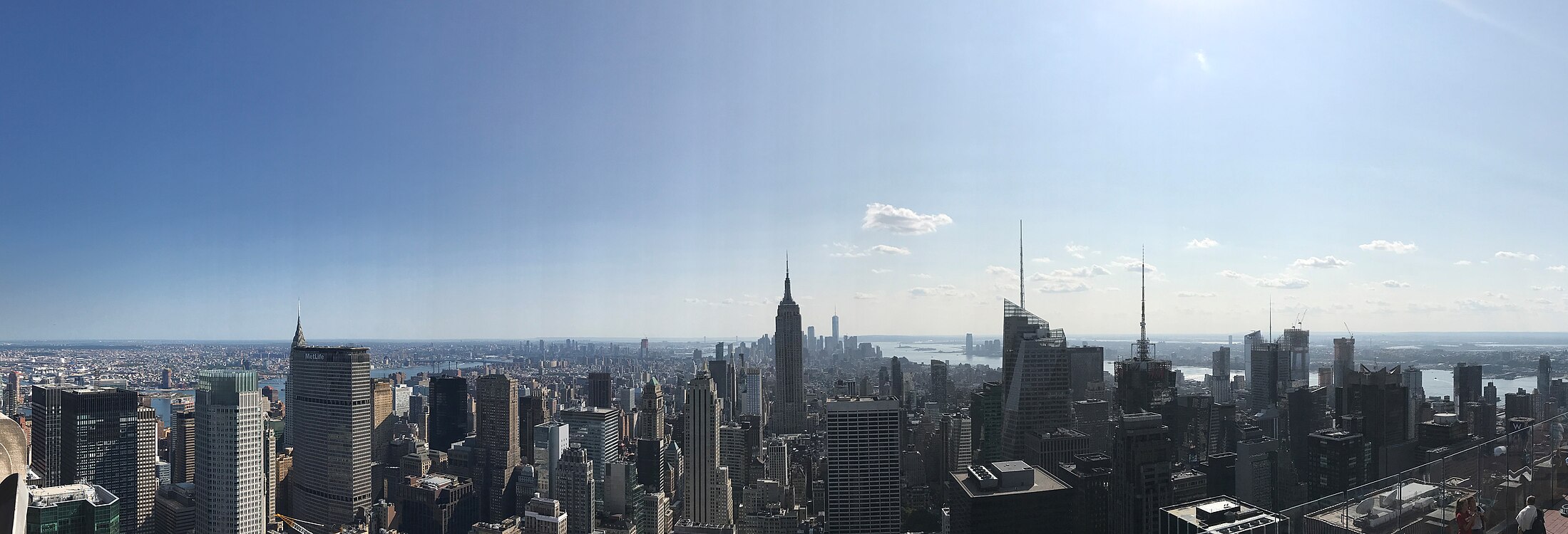 美国纽约洛克菲勒中心GE大楼楼顶，南侧景色，2017-08-30