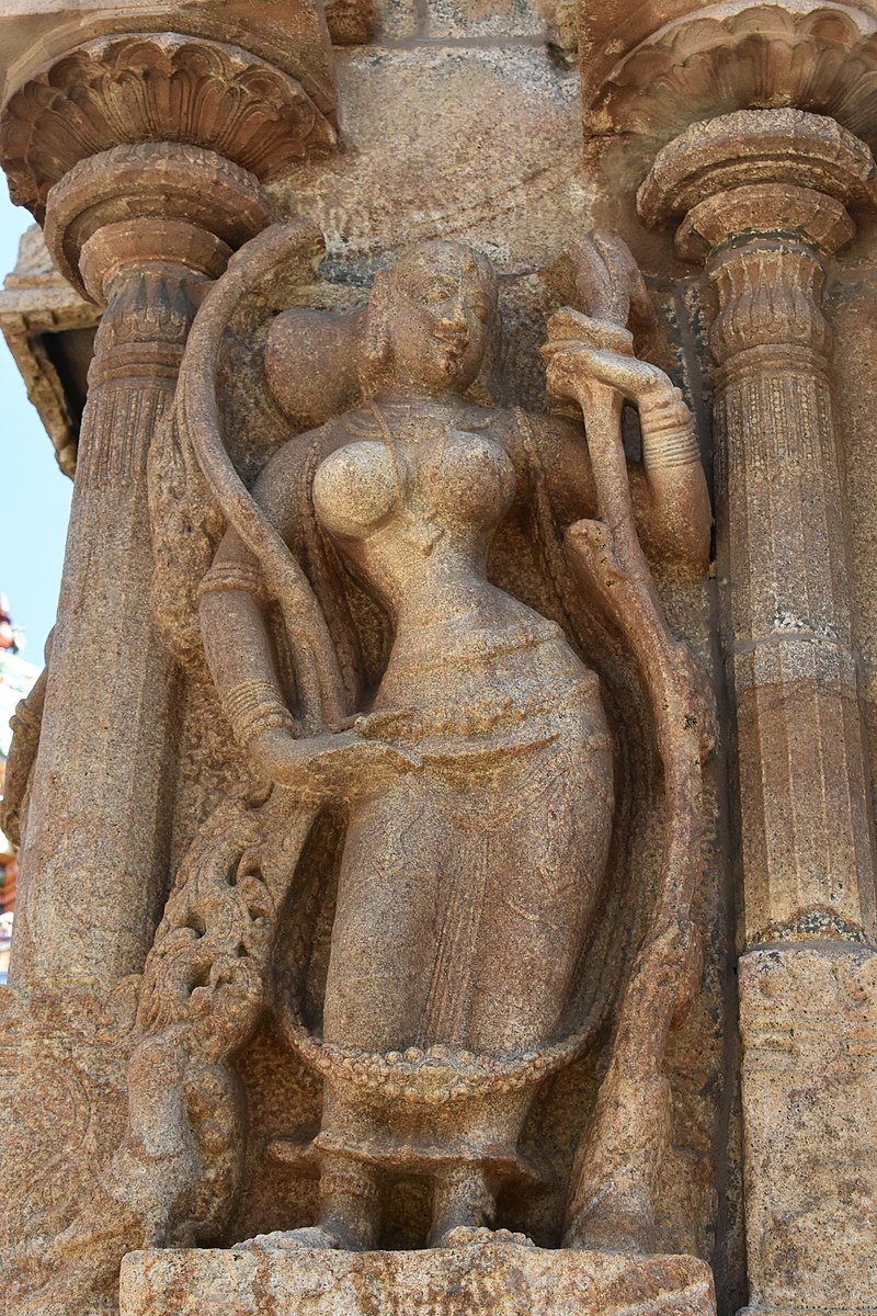 Sri Ranganathaswamy Temple, dedicated to Vishnu, in Srirangam, near Tiruchirappali (55) (37512294621).jpg