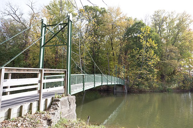 File:Stewart_Park_bridge,_Ithaca,_NY.jpg