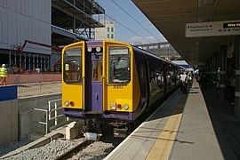 Stratford station MMB 03 313117.jpg