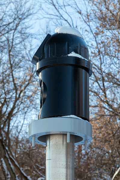 File:Submarine Periscope in B-396 Museum Side 10-feb-2015.jpg