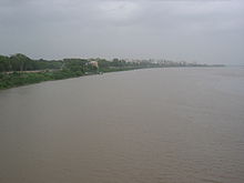 Tapi River in Surat.jpg