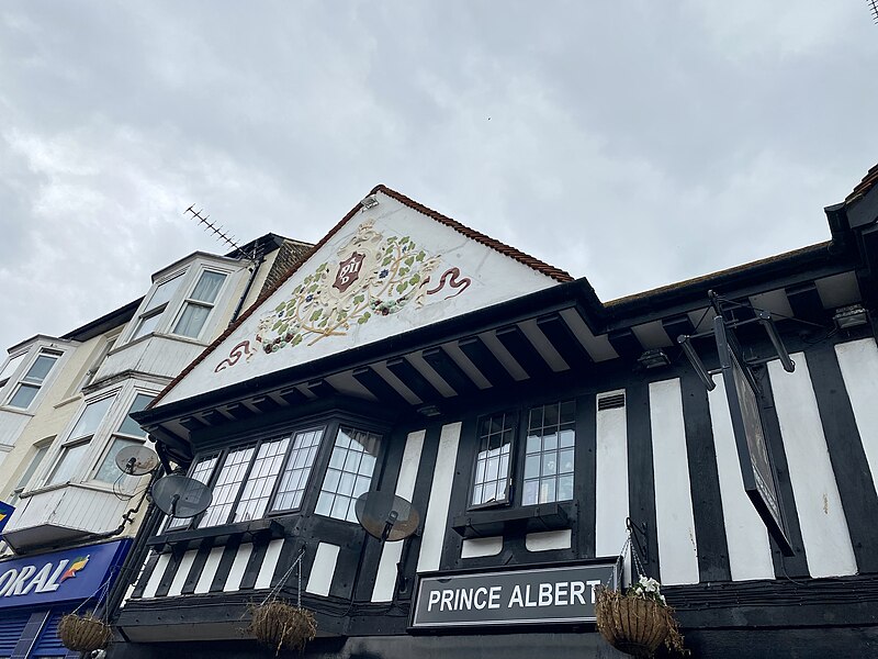 File:The Prince Albert pub, High Street, Broadstairs, July 2021 02.jpg
