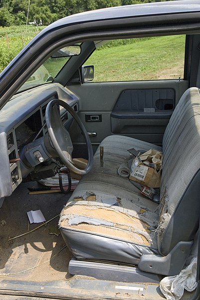 File:The other farm truck (932710305).jpg