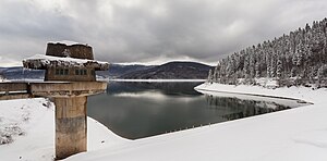 Torreón de la presa del lago Mavrovo, Macedonia del Norte, 2014-04-17, DD 28.jpg