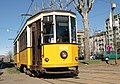 Tram vetture “Carrelli” del 1928 con colorazione storica giallo/bianca.