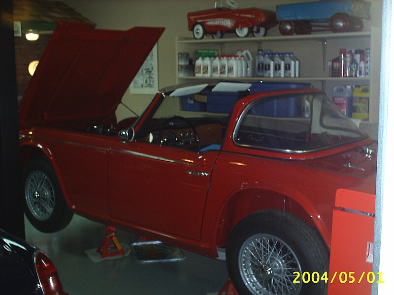 File:Triumph TR4 with Surrey Top (3076743988).jpg