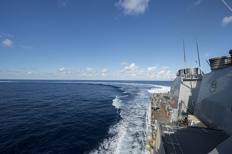 File:USS Cole conducts a turn during a torpedo evasion maneuvers exercise. (16088867522).jpg
