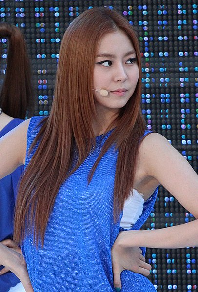 Uee performing as part of After School in 2012