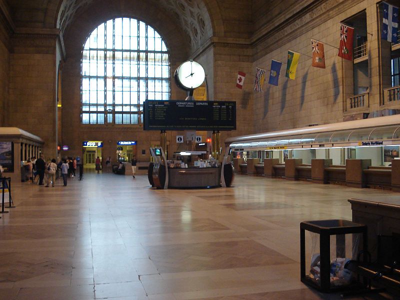 File:Union Station grand hall 3.jpg