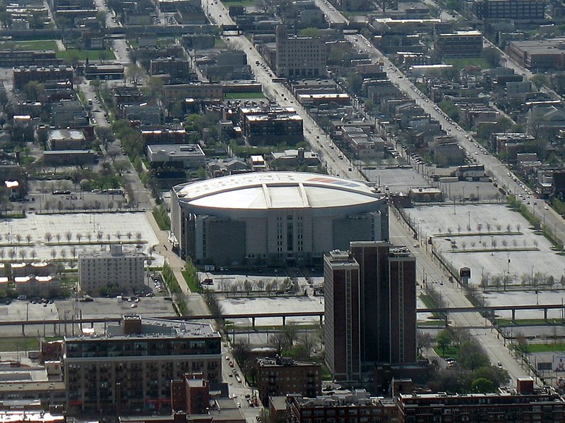 File:United Center, Chicago.JPG