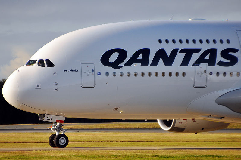 File:VH-OQJ 'Bert Hinkler' Airbus A380-842 Qantas (6601657227).jpg