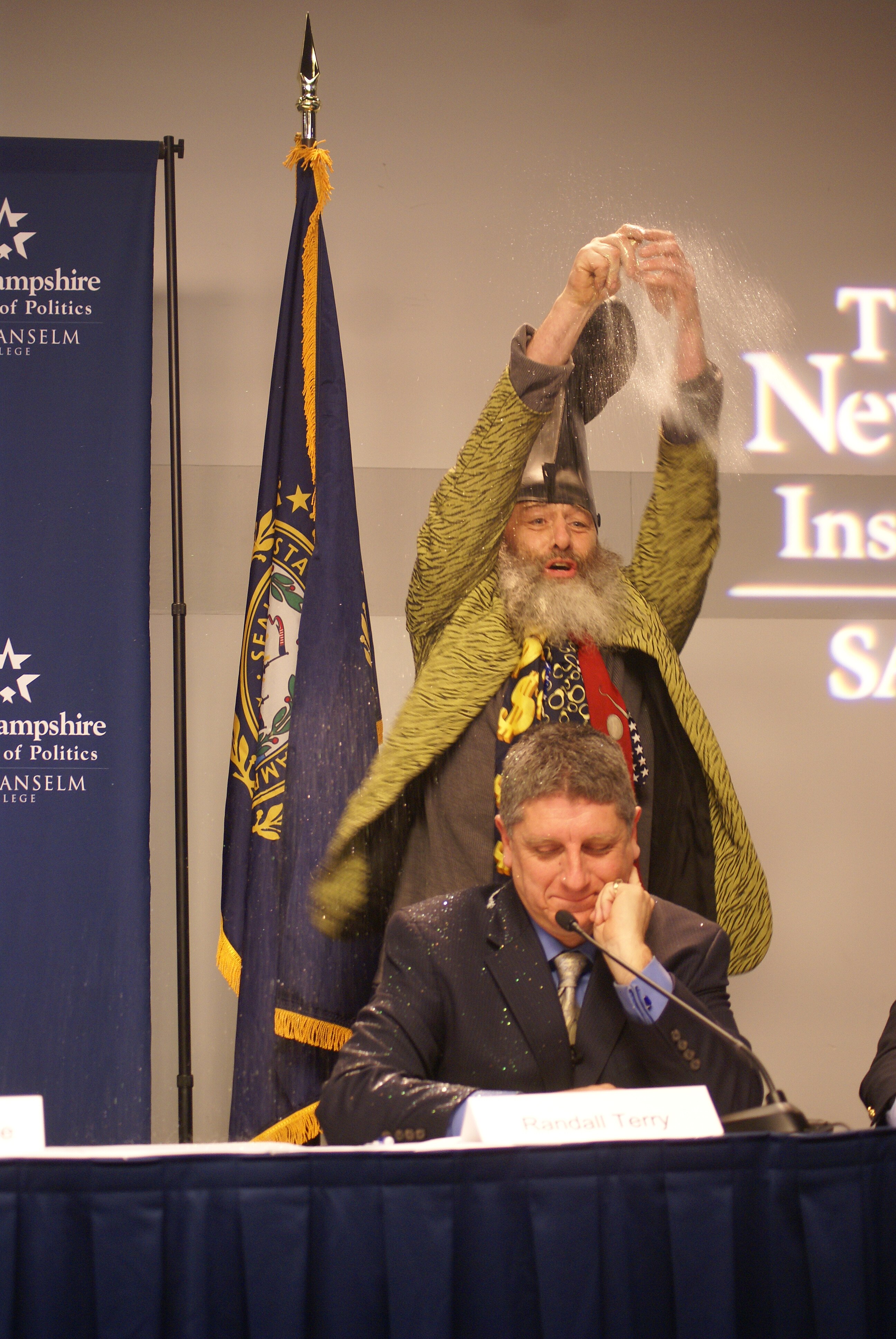 File:Vermin Supreme glitterbombs Terry (2).jpg - Commons