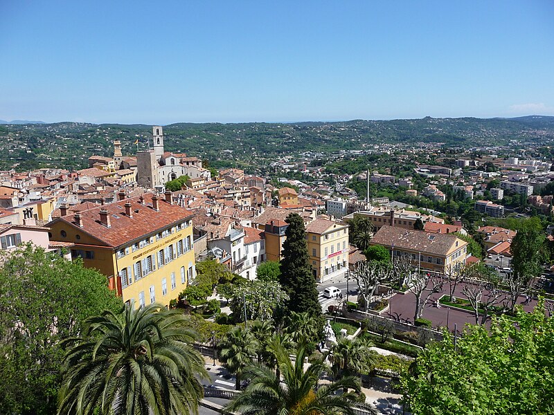 How a Medieval Tannery Town on the French Riviera Became Perfume