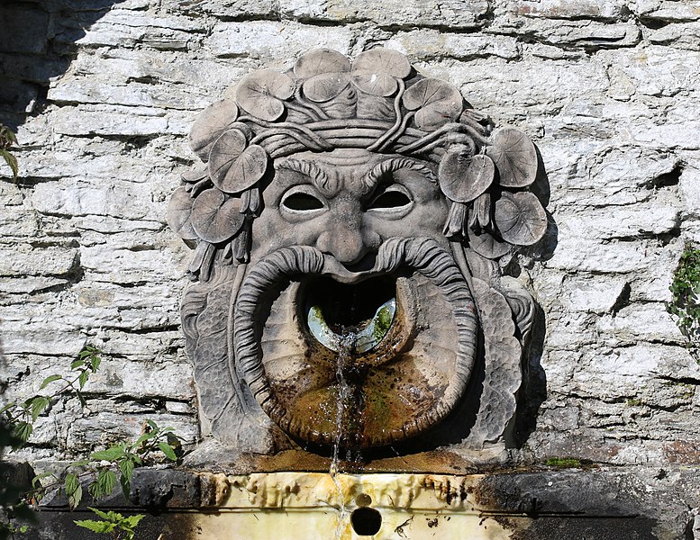 File:Wall fountain - Hafod estate - Flickr - S. Rae.jpg