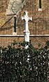 Memorial perang di bekas Gereja St Yohanes Penginjil, Hammersmith.jpg