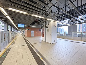 烏溪沙站月台（2021年7月）
