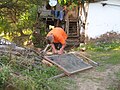 Косово, припрема мреже за сушење печурки